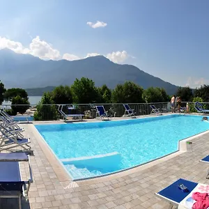 Villaggio Paradiso 2*, Domaso Italië